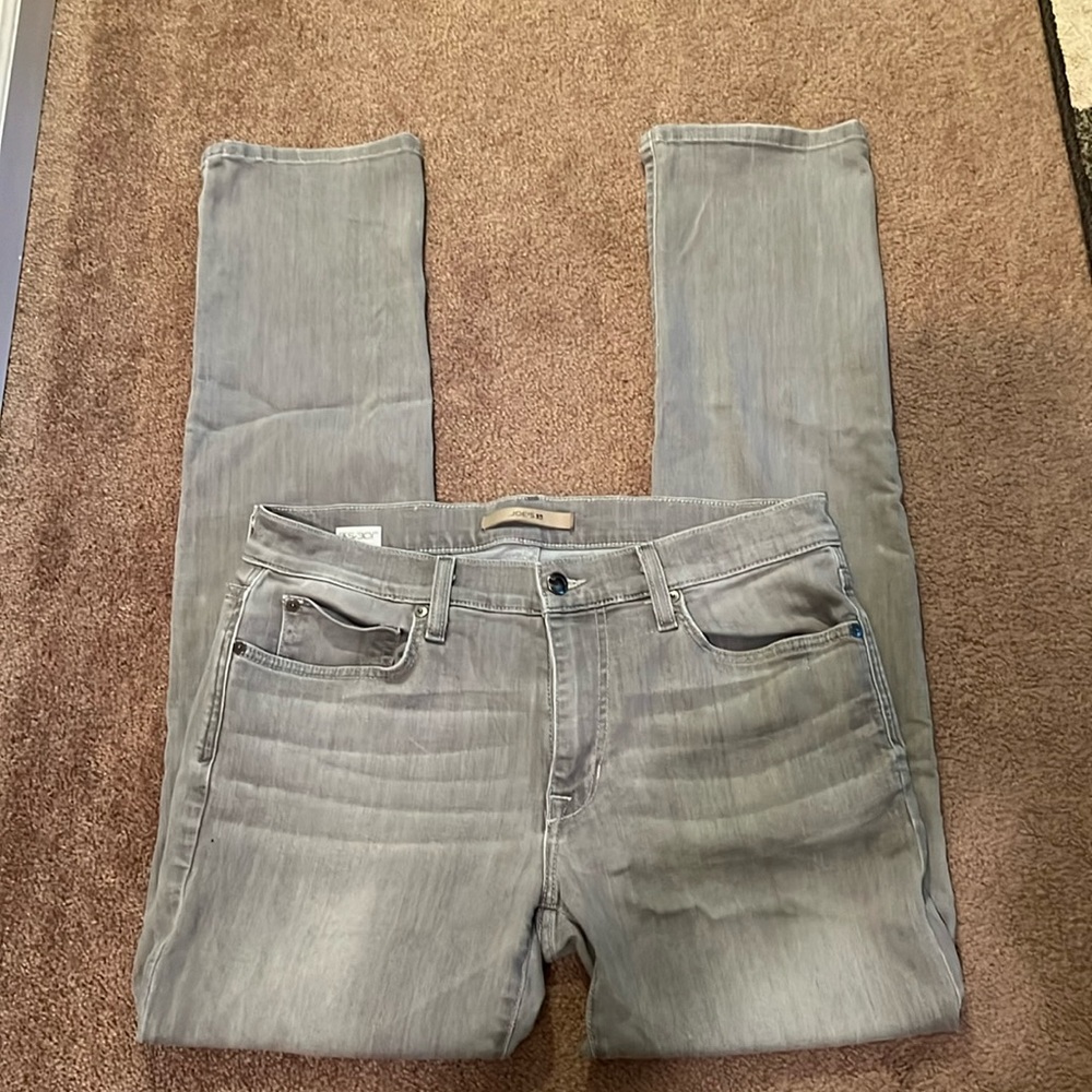 Men’s Joe’s Jeans. Gray wash. Waist 32. The Brixton. straight & narrow